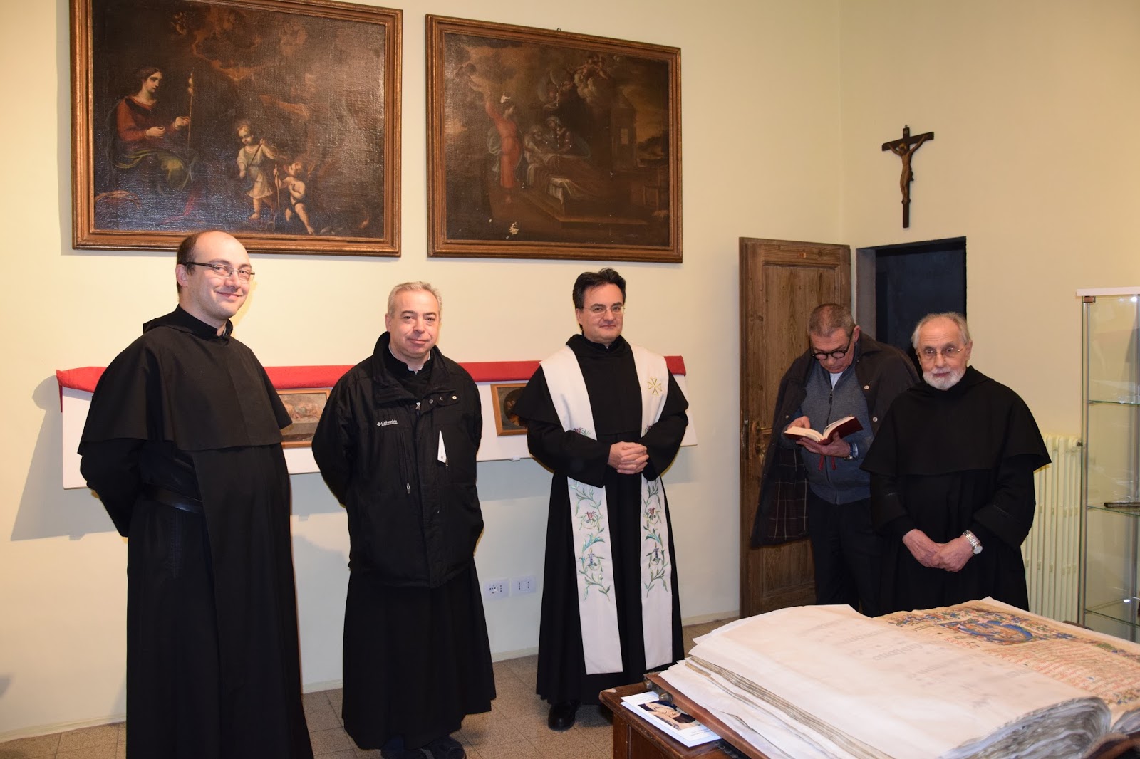 ALBATR_OSM... ad ali spiegate... (Servi di Maria)