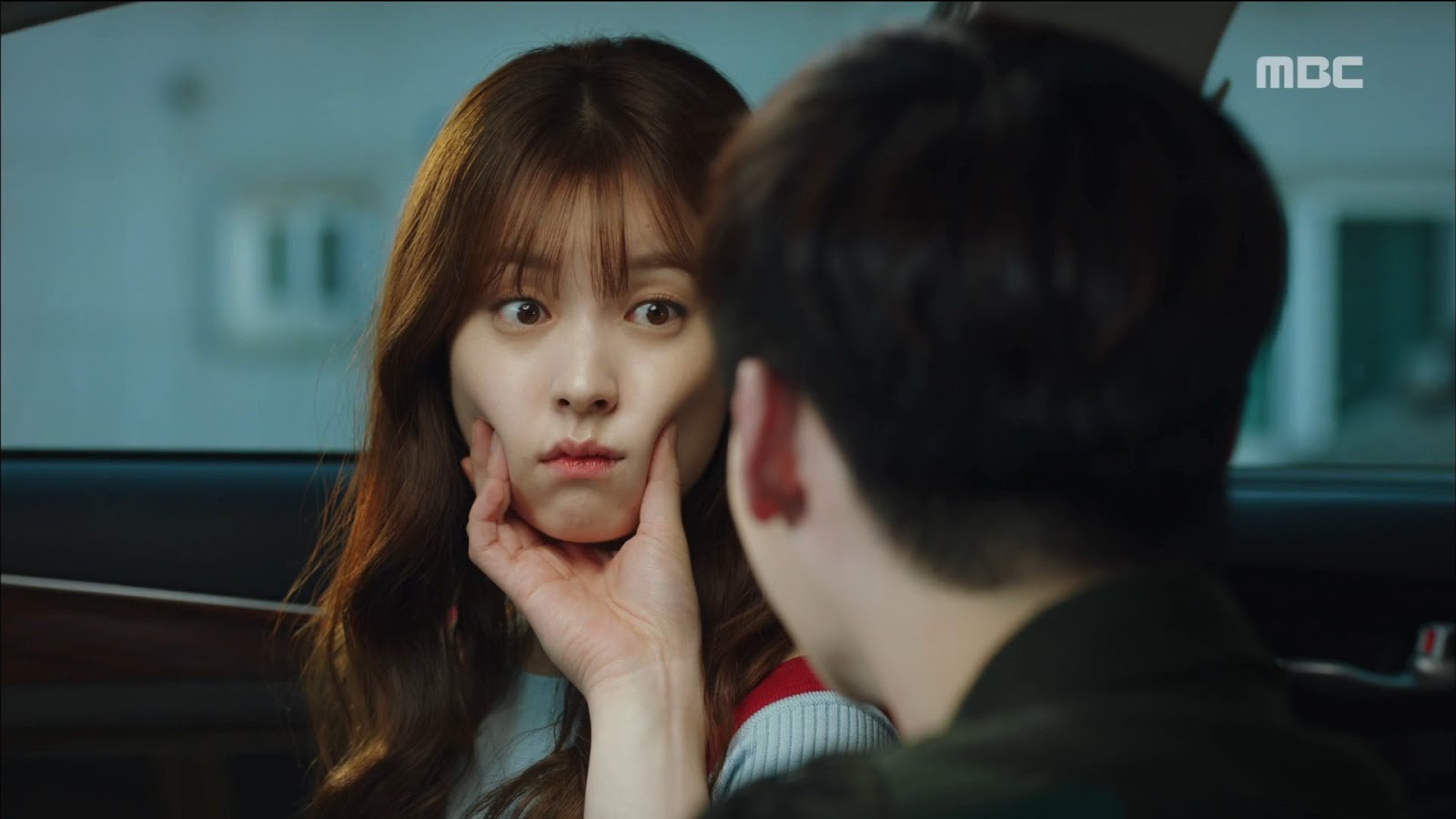 о ён джу меж двух миров. дабл ю меж двух миров дорама. между миров с озвучкой. ли чон сок меж двух миров поцелуй. W между двух миров дорама.