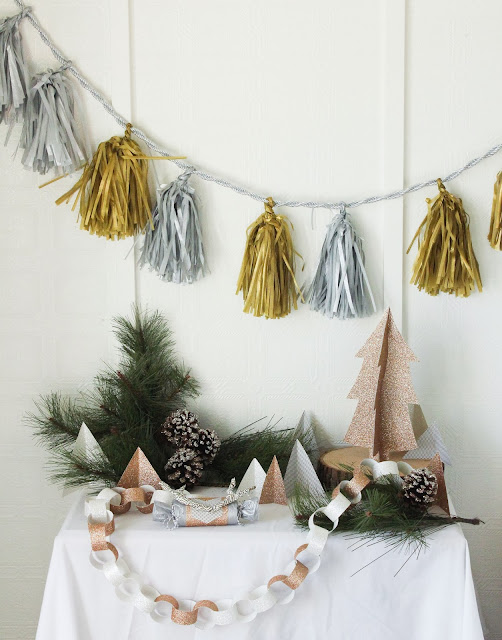 merry and bright christmas simple last minute holiday decor ideas