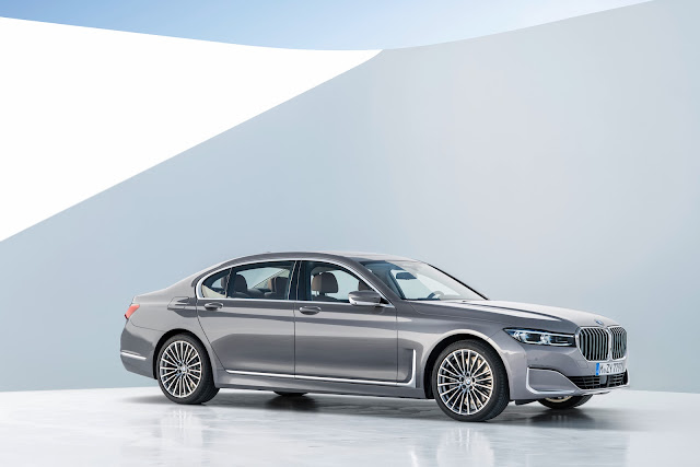 2021 BMW 7-Series Review