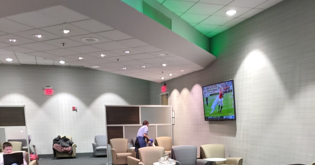 The Lounge, Boston Logan Airport, Terminal C Julie's Dining Club