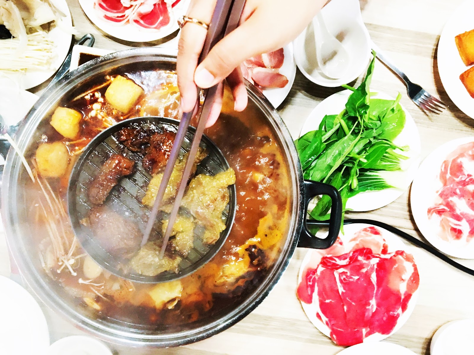 Affordable Pak John Steamboat and BBQ, ECurve Damansara