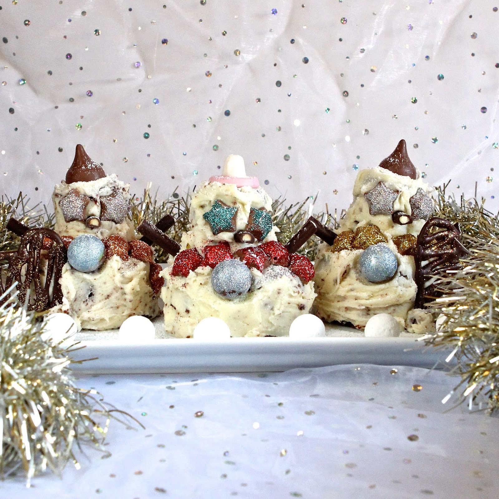 Gluten Free Alchemist Miss GF Makes 7 Snowman Cakes (made from gluten free cake leftovers)