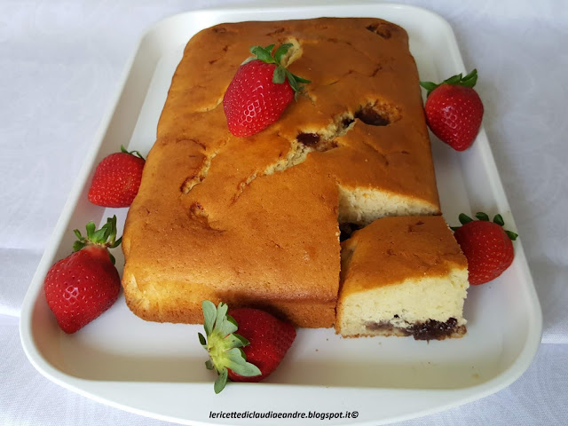 Torta con cuore di marmellata di fragole https://lericettediclaudiaeandre.blogspot.com/
