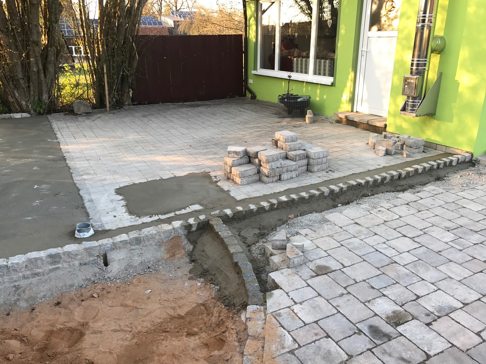 Achimsgarten - der Selbstversorger- und Garten-Blog: Der Betonlaster im