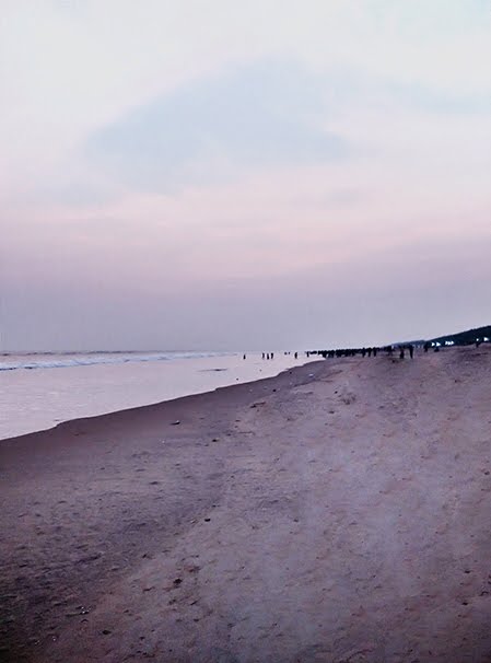 THE WEEKENDS | STYLE PANORAMA: FASHION AND ILLUSTRATION BLOG BY DHEERA JOSHI evening ,beach ,travel ,weekends