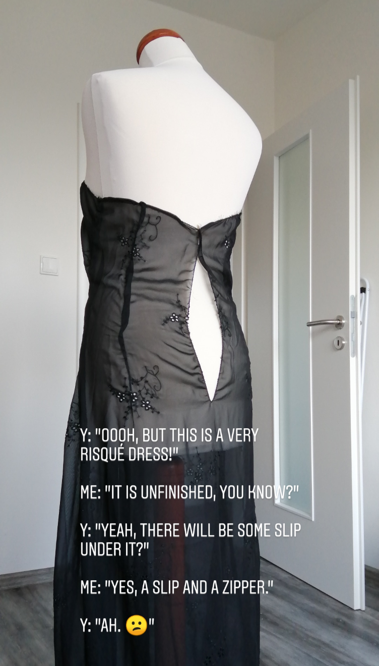handmade black summer dress, little black dress, risqué dress, georgiana quaint, sewing blog, český módní blog