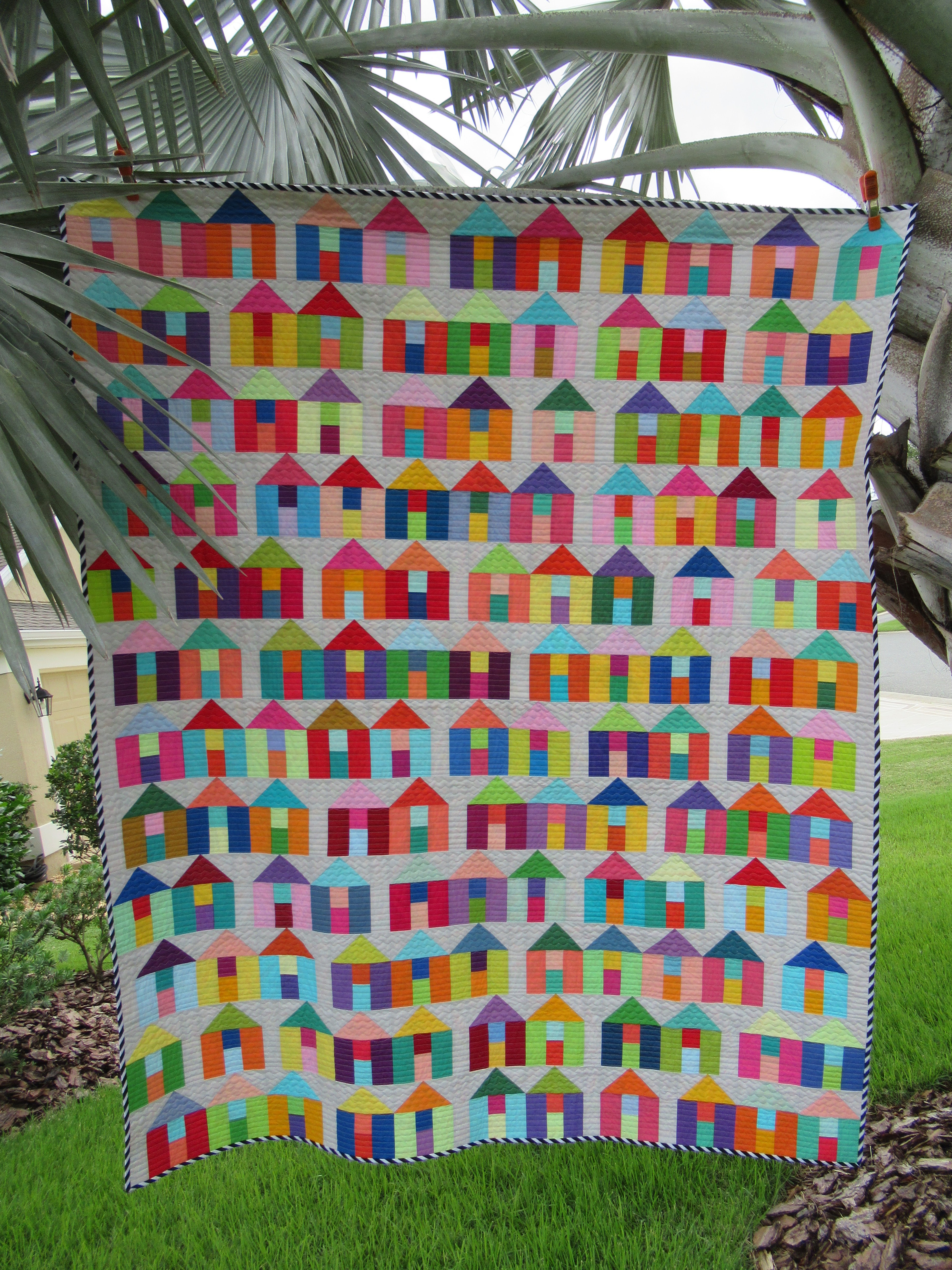 Flourishing Palms Village Quilt Finish