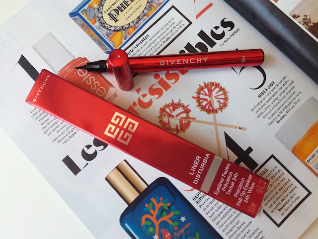 Liner Disturbia de Givenchy