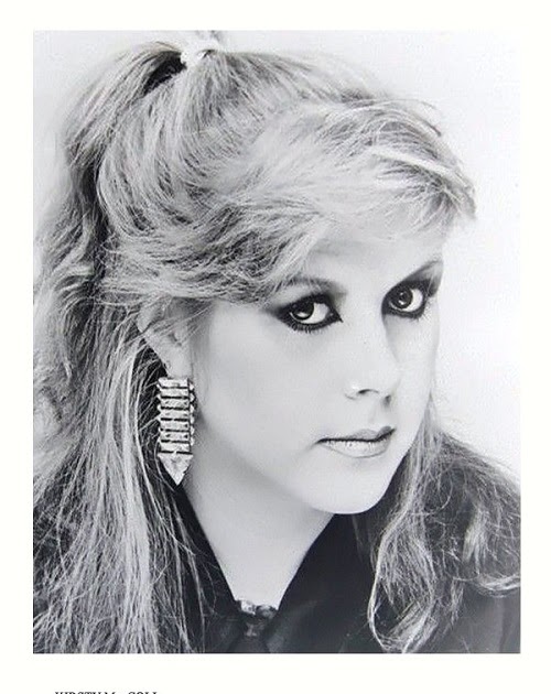 The Commercial Zone Kirsty MacColl