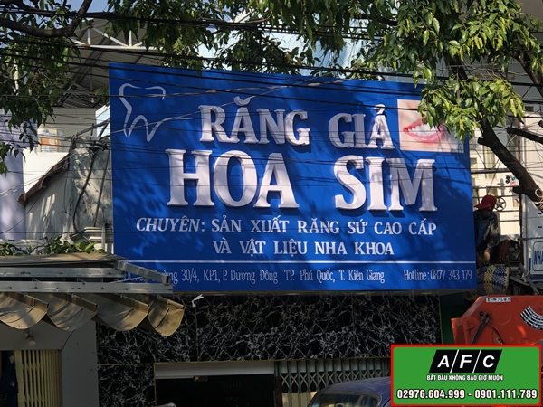 Làm bảng hiệu alu chữ nổi mica giá rẻ tại Phú Quốc