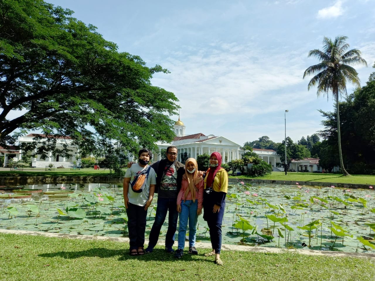 Gambar Kebun Raya Bogor