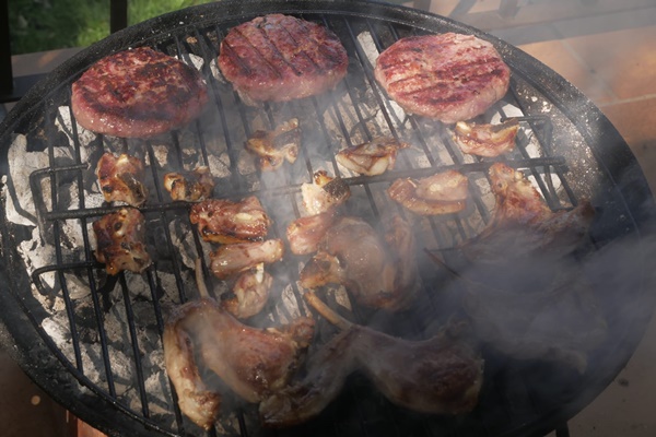 Es posible hacer una barbacoa variada solo con cordero?