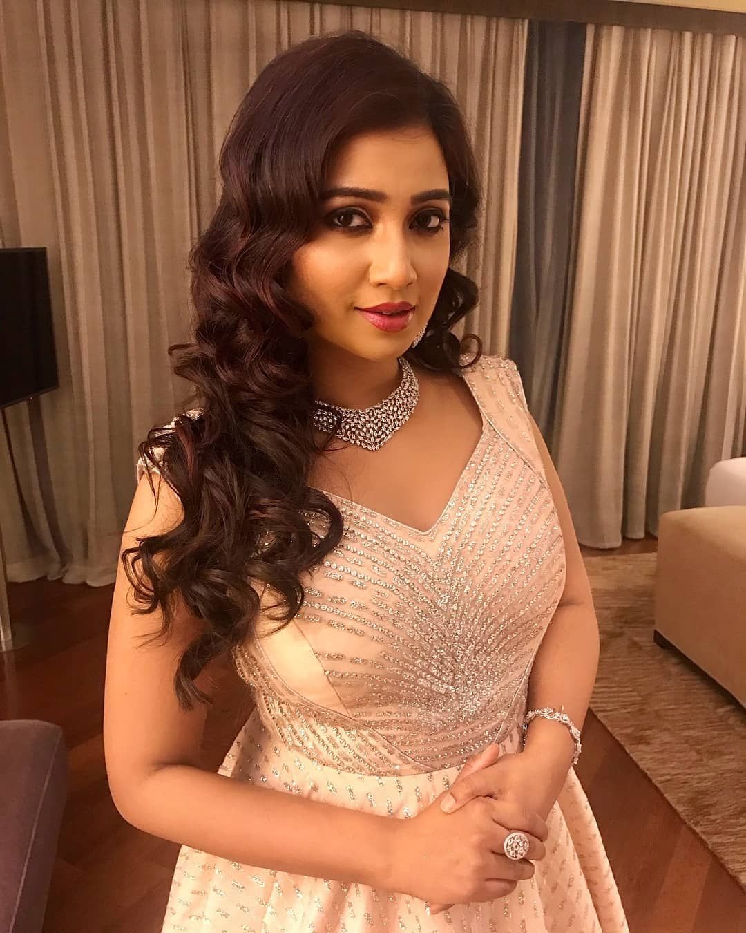 130+ Pics of Shreya Ghoshal, Song List, HD Images Download (2019 ...