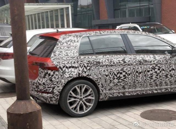 2015 VW Bora spied undisguised - China