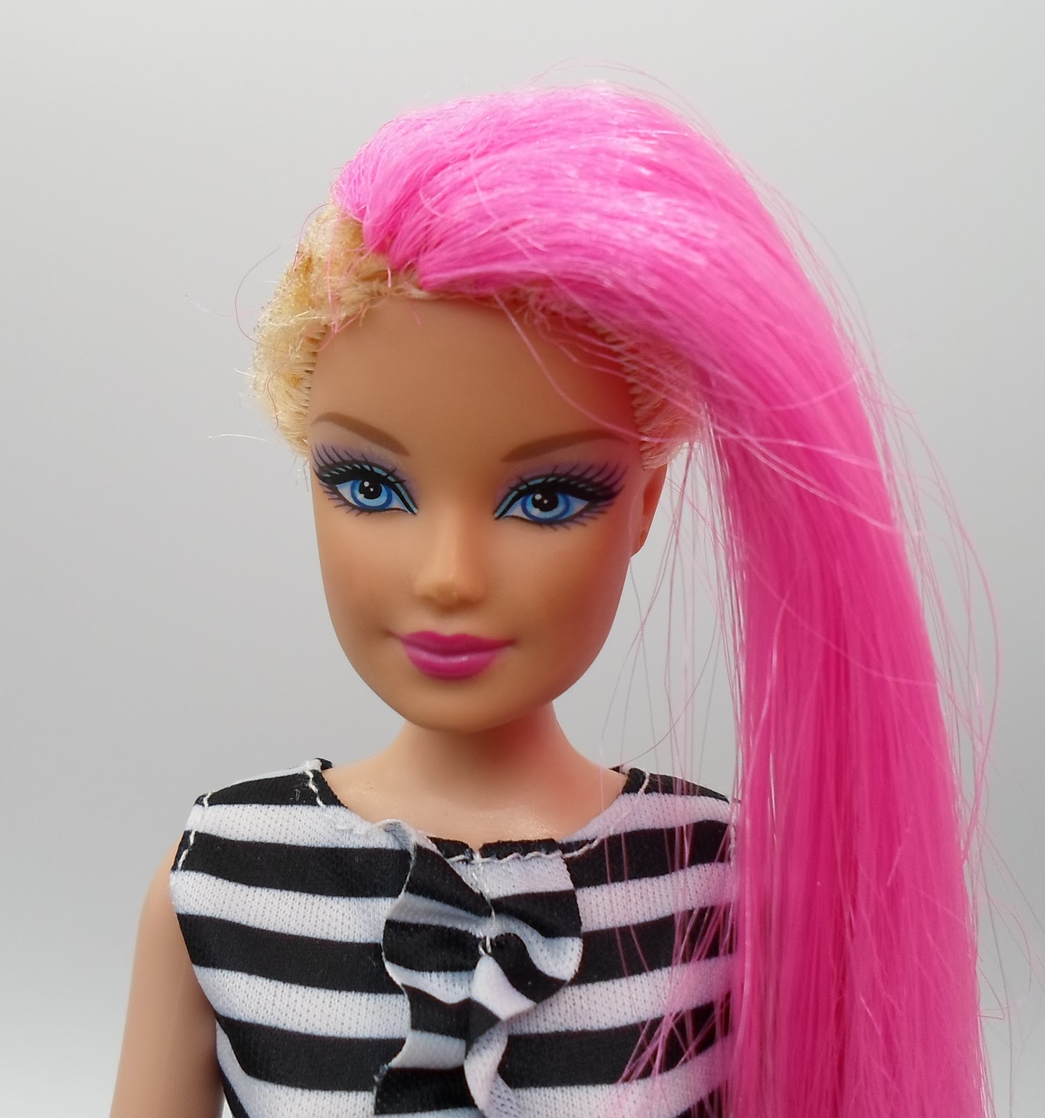 DIY Barbie Blog : Saving a Bad Hair Barbie -DIY Rerooting Attempt #1