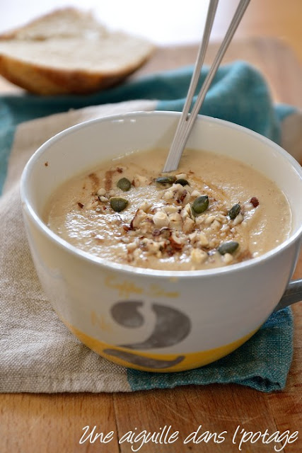 Velouté de panais à l'orange et à la purée de noisette