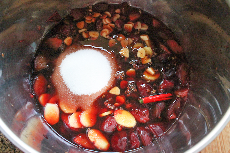 Food Lust People Love Chili Plum Sauce