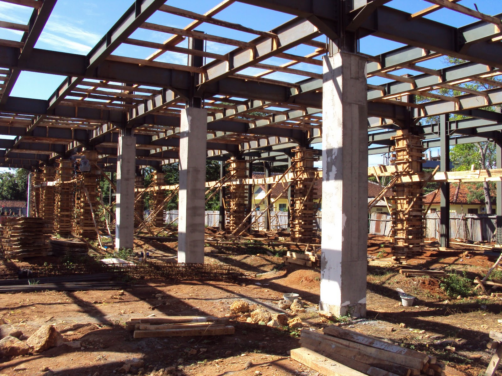 Seputar Dunia Teknik Sipil: Baja komposit