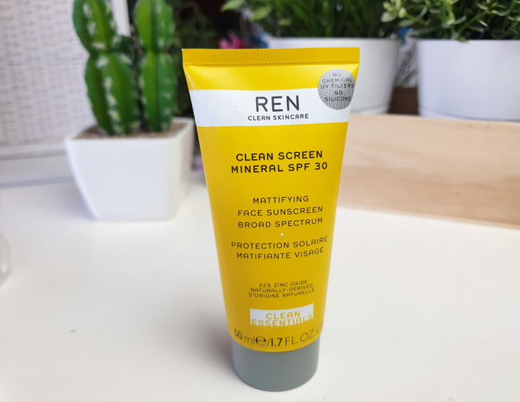 קרם הגנה מומלץ לעור שמן spf30