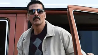 Akshay Kumar akshay-kumar-bell-bottom-will-not-release-on-ott-plateform-pooja-entertainment-clear-the-air