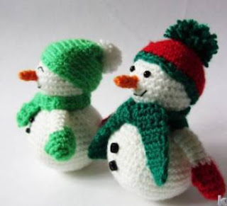 PATRON GRATIS MUÑECO DE NIEVE AMIGURUMI 45499