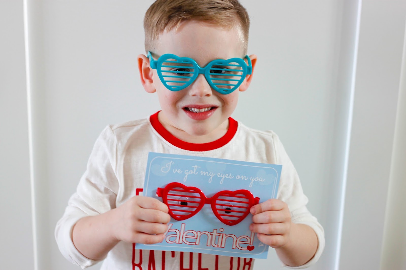 hooray-heart-glasses-valentine-s-cards-free-printable