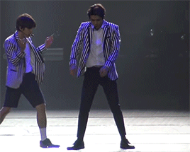 XFll44Y.gif
