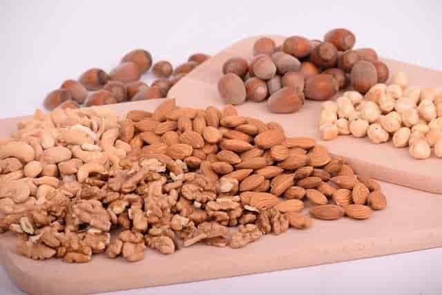 7 Nuts You Should Eat To Good For Your Heart Health