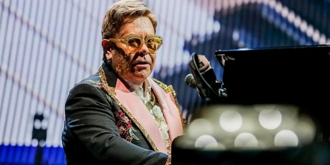 VIDEO: Elton John amwaga machozi stejini "Nimepoteza sauti siwezi kuimba inabidi niondoke"