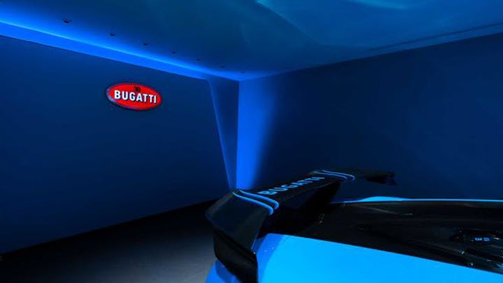 Ngắm Bugatti Chiron Pur Sport hàng hiếm lần đầu tiên xuất hiện tại London