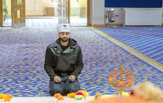 After Akshay Kumar, Jackky Bhagnani Pays Visit To Gurudwara During Bell Bottom Shoot In UK After Akshay Kumar, Jackky Bhagnani Pays Visit To Gurudwara During Bell Bottom Shoot In UK