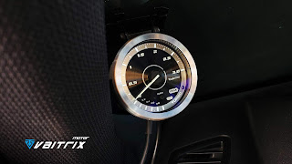 BMW X1 SDRIVE28i 直插錶 賽車錶 渦輪錶 PLUG & PLAY BOOST GAUGE即插即用 冷艷金屬 髮絲紋面版 壓力感知器 紅外線 鍍膜玻璃  CNC外框 三核心LED 水溫錶 油溫錶 油壓錶 電壓錶 進氣溫錶 排溫錶 三環錶