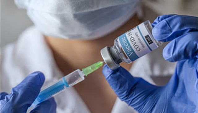 India defiende sus ensayos clínicos para vacuna contra covid-19
