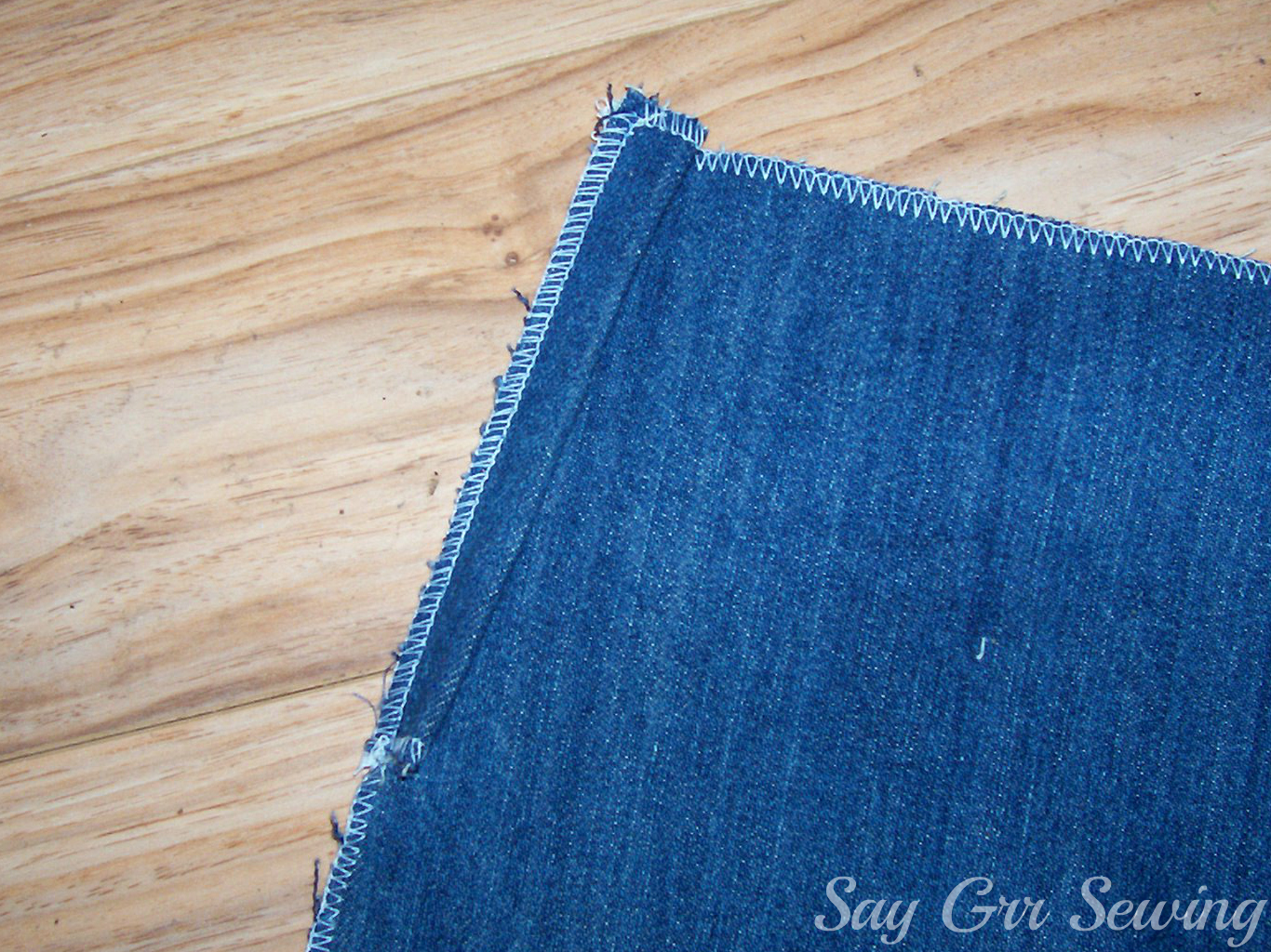 Say Grr Sewing: Circled Skirt, Part 2: Putting it all together