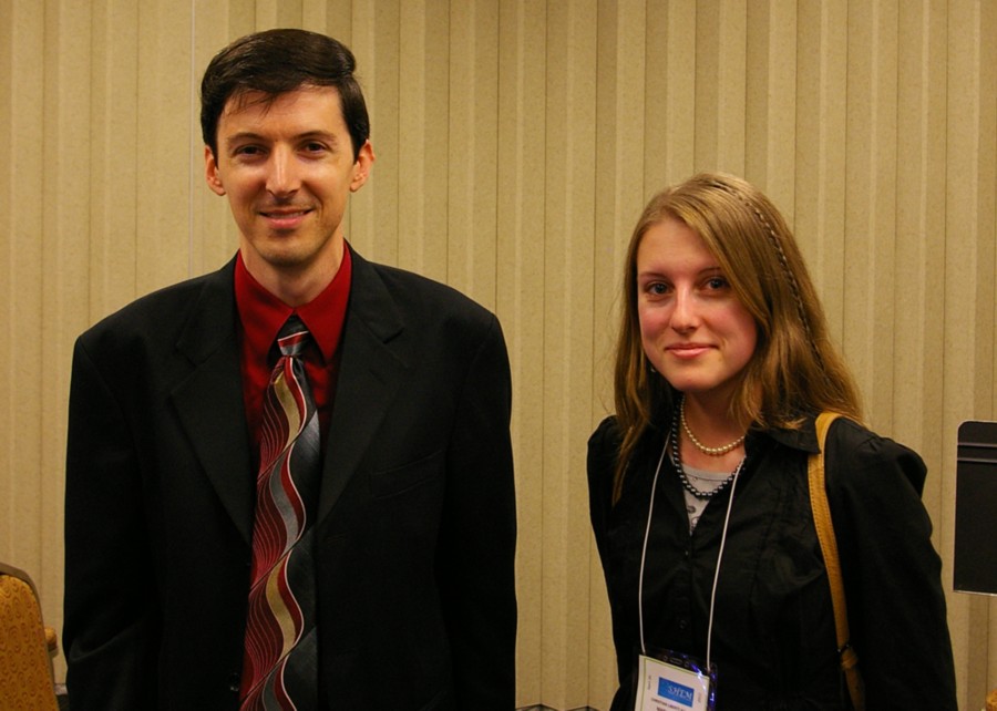 The Writer's Lair: I'm not dead!