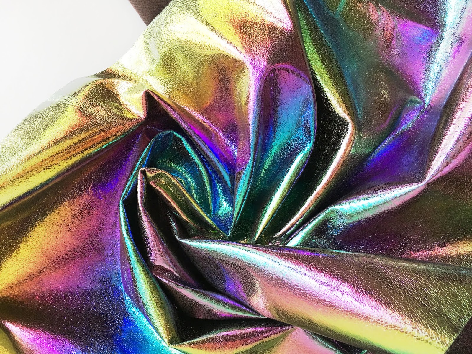 sewhungryhippie DIY Vinyl Book Cover Tutorial