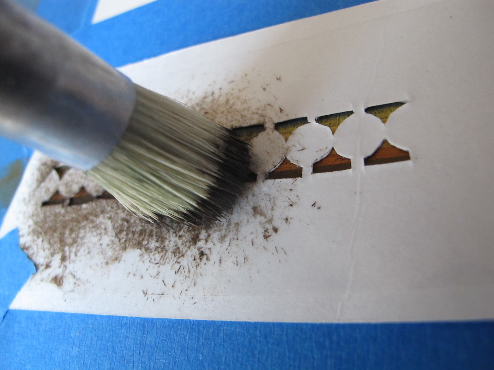 surface fragments Tutorial How to paint trompe l'oeil gold beading