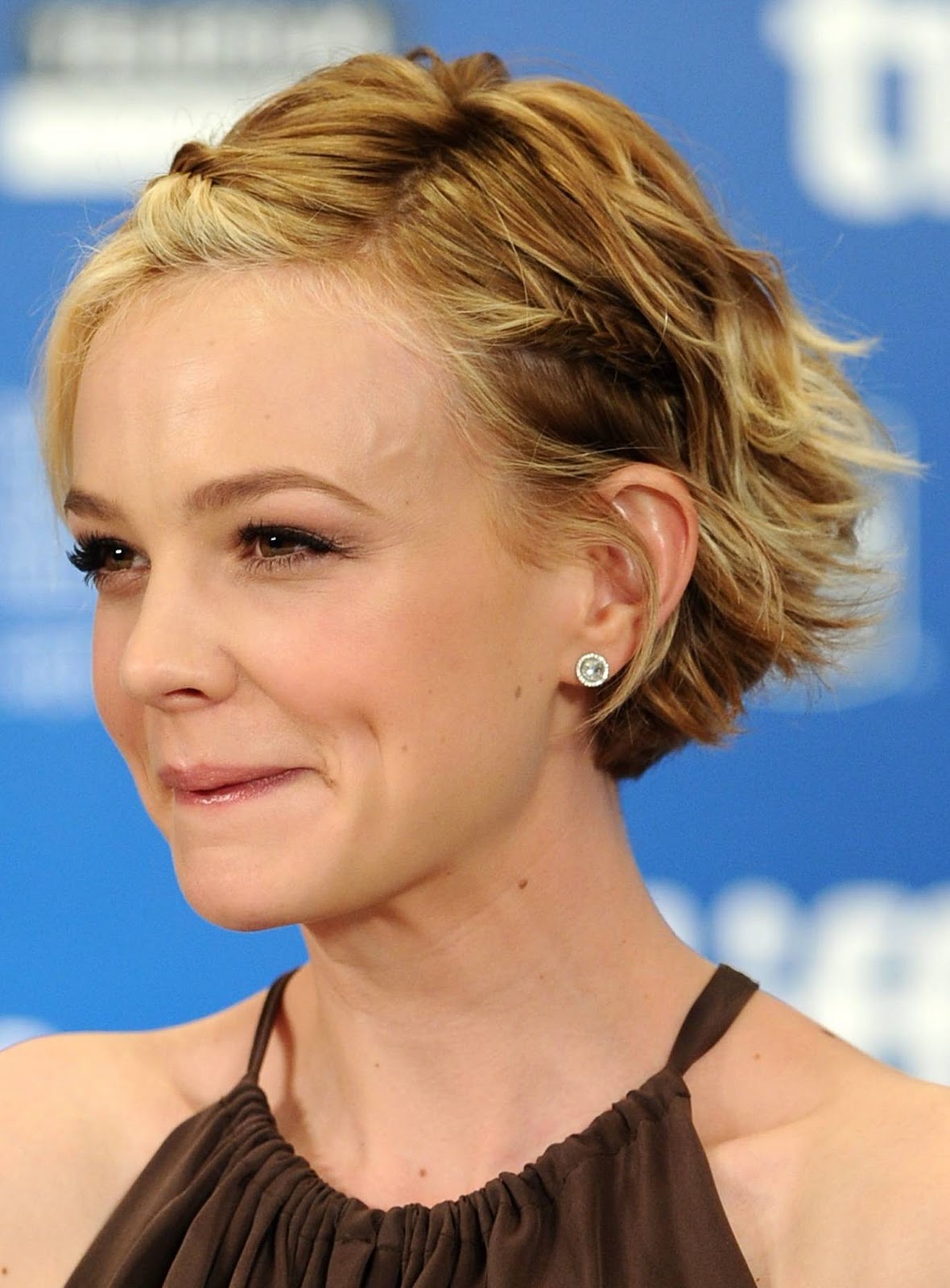 2011 Hairstyles Pictures: Carey Mulligan Hairstyle ...