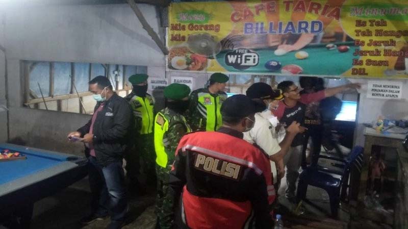 Tegas, Kafe-Karaoke yang Tetap Buka Izinnya Bakal Dicabut