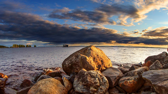 Stones wallpaper with sea view