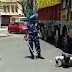 लॉकडाउन तोड़ने पर पुलिस यहां मुर्गा नहीं, बना रही है मगरमच्छ