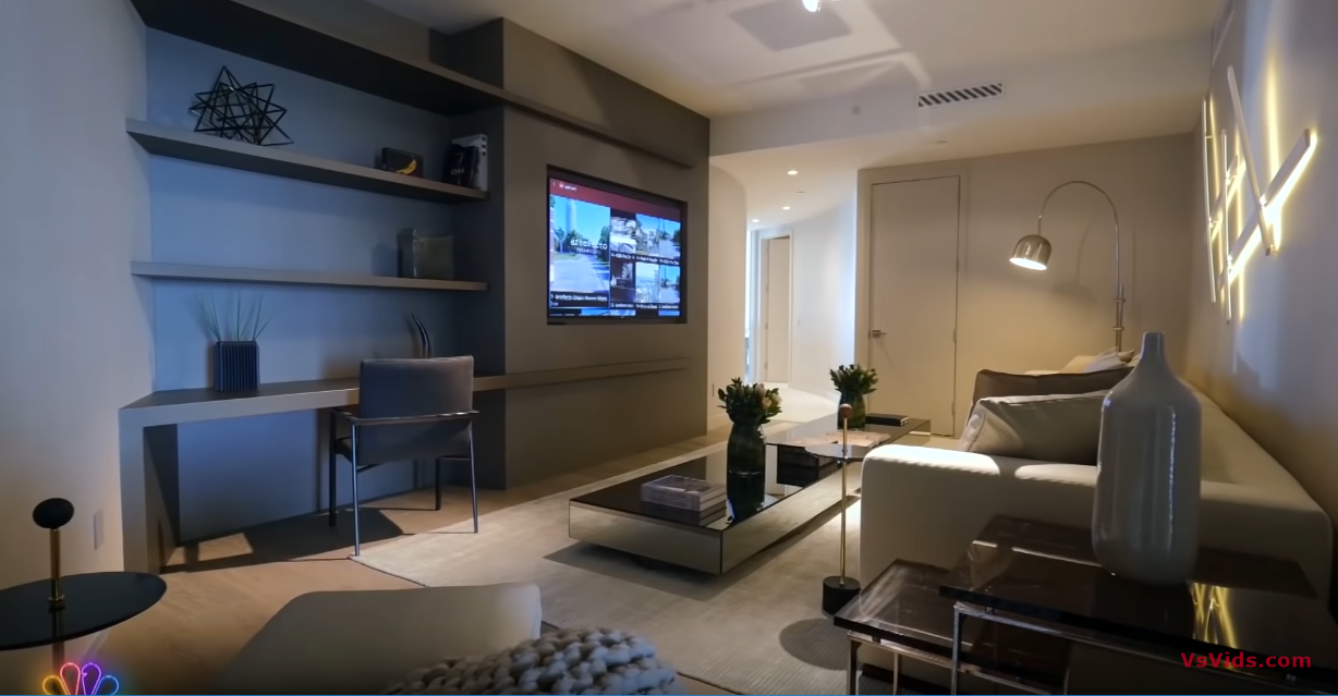 38 Photos vs. $500M ULTRA-LUXE SMART HOUSE | Secret Lives Of The Super Rich 38 Photos vs. $500M ULTRA-LUXE SMART HOUSE | Secret Lives Of The Super Rich