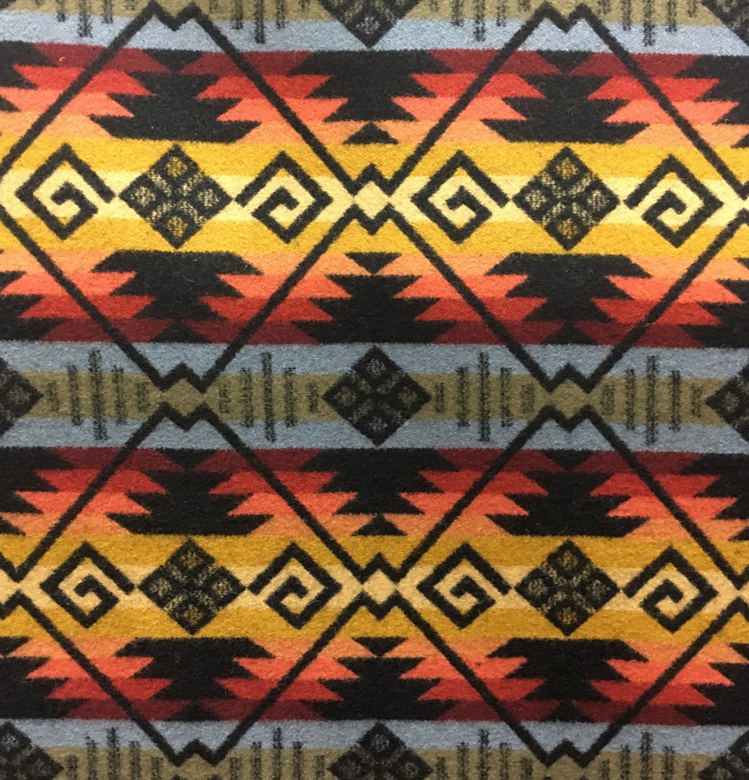 Pendleton Woolen Mill Store Blanket Weight Wool Jacquards