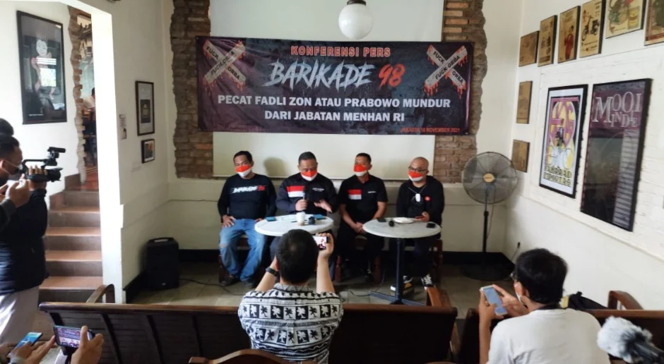 Barikade 98 Desak Prabowo Mundur