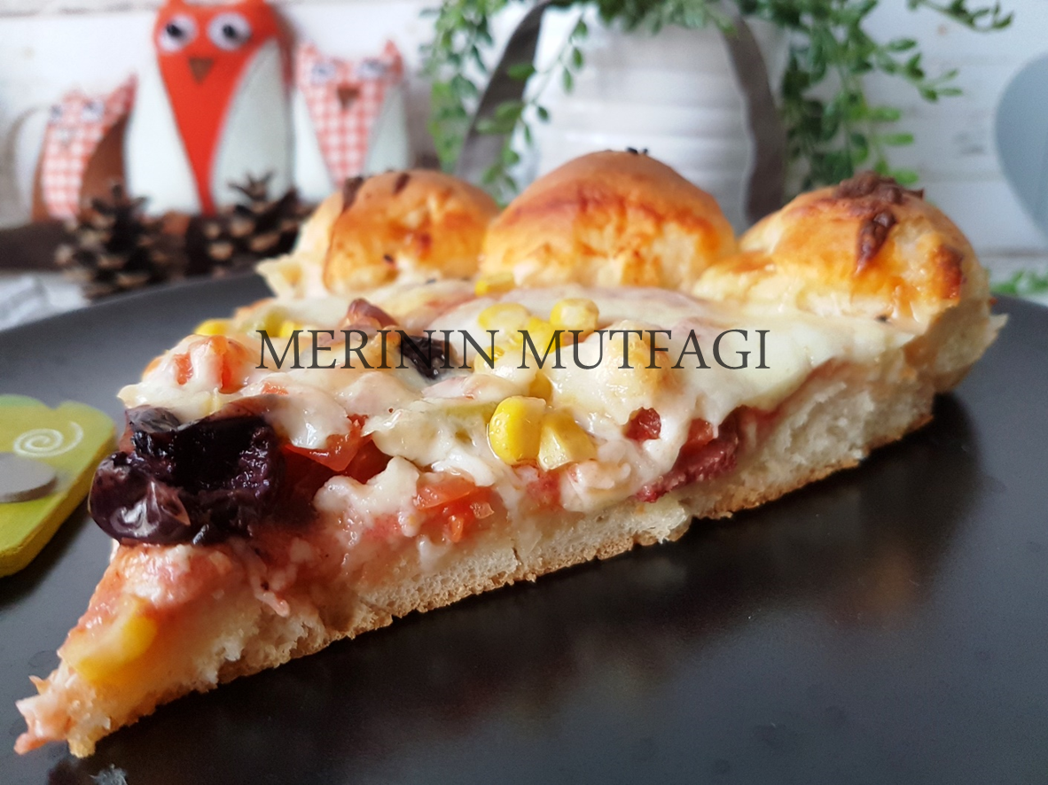 KENARLARI PEYNİR DOLGULU PİZZA TARİFİ