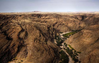 Namib desert kuiseb canyon