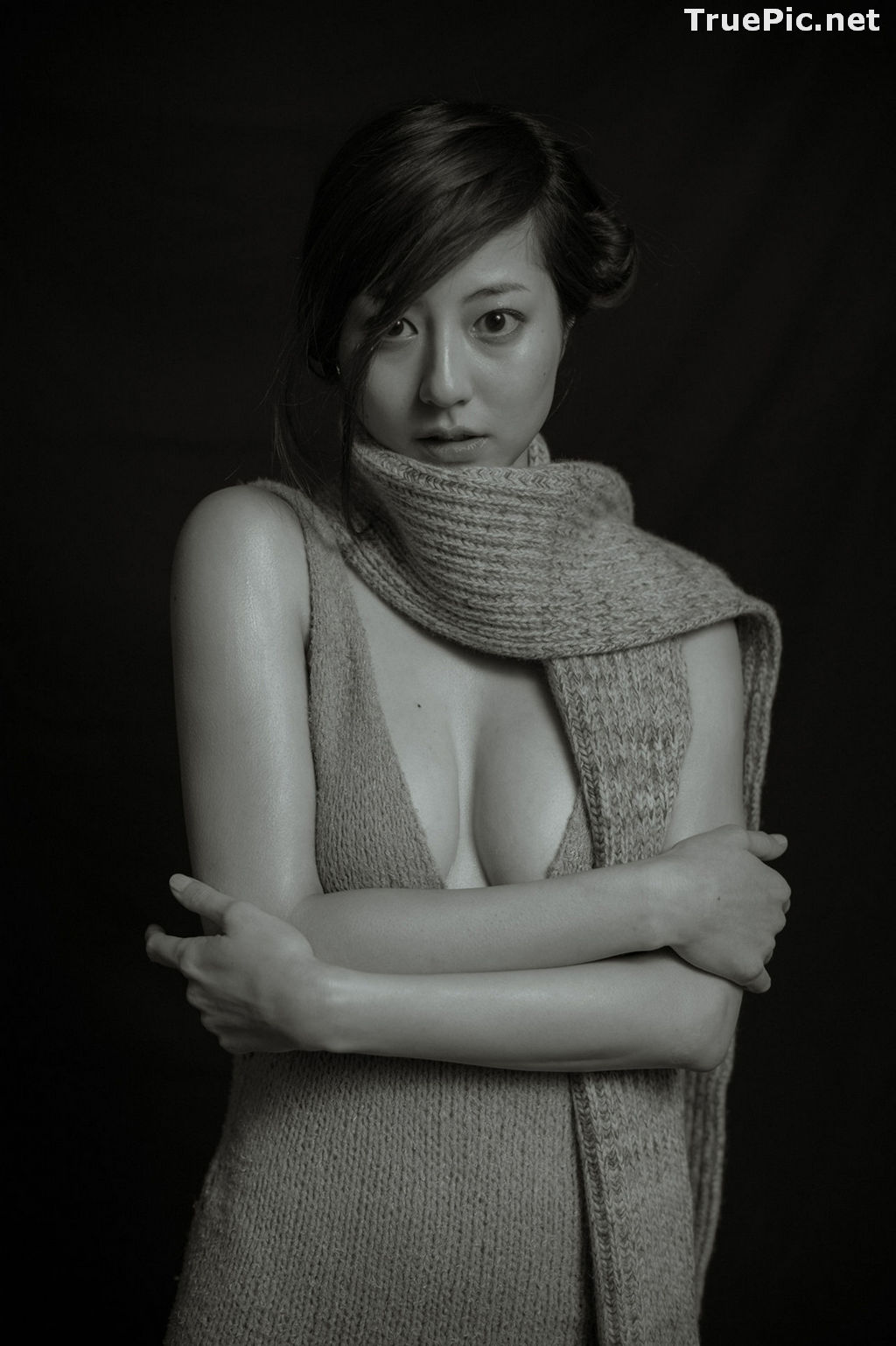 Image Japanese Model and Actress - Yumi Sugimoto - Yumi Mono Chrome - TruePic.net - Picture-30