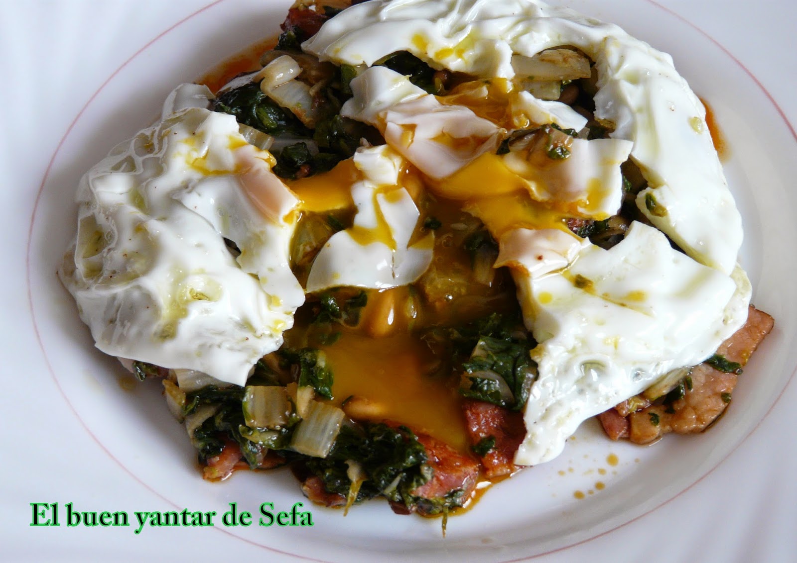 El buen yantar de Sefa: ACELGA CON FRUTOS SECOS Y HUEVOS POCHÉ Y ROTOS
