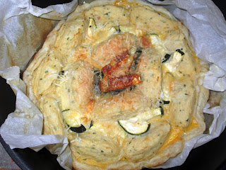 TARTE DE PASTEIS DE BACALHAU E COURGETTE NA FRITADEIRA DE AR QUENTE COM ROTAÇÃO